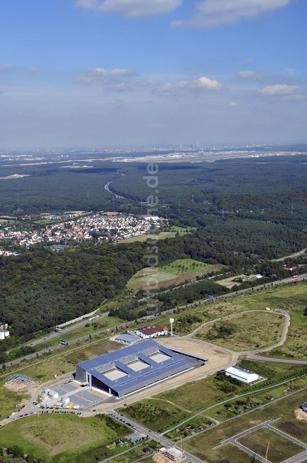 Rüsselsheim aus der Vogelperspektive: Gewerbepark / Business Park Blauer See Rüsselsheim