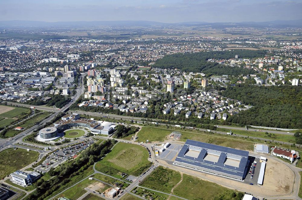 Rüsselsheim von oben - Gewerbepark / Business Park Blauer See Rüsselsheim