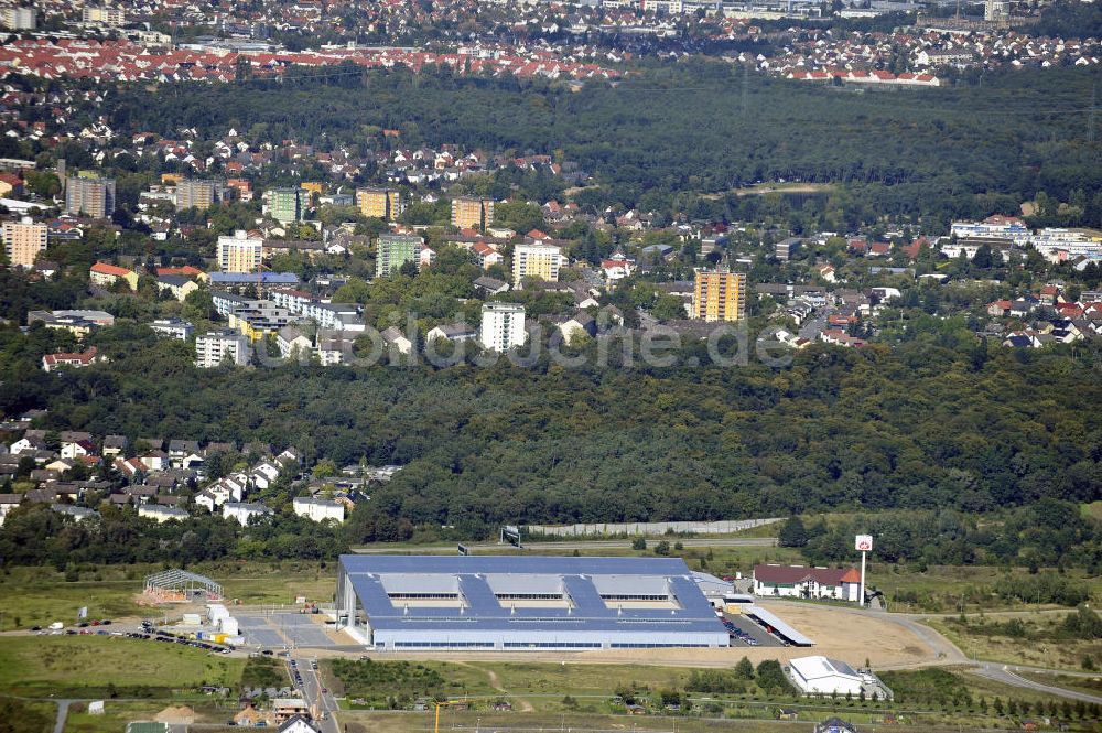 Rüsselsheim von oben - Gewerbepark / Business Park Blauer See Rüsselsheim