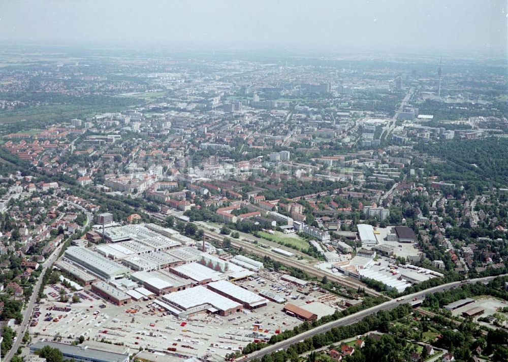 München von oben - Gewerbepark München - Allach am Kirschgelände / Nähe Allacher Straße - ein Objekt der HVB-Projekt München.