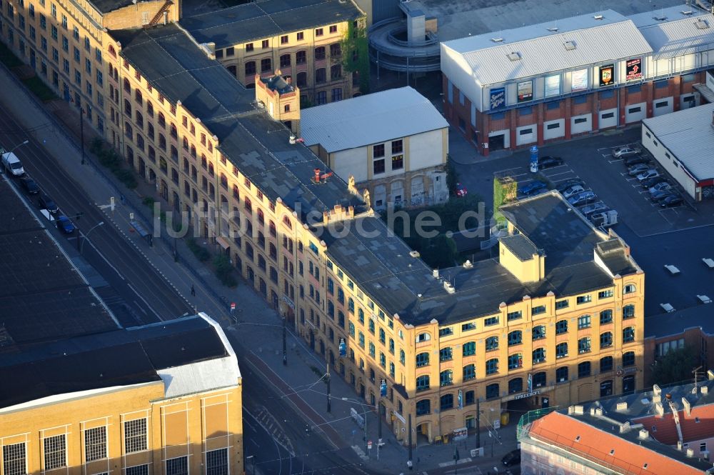 Luftaufnahme Berlin - Gewerbezentrum in Berlin-Oberschöneweide im Bundesland Berlin