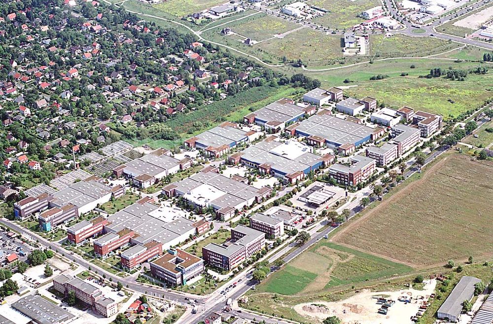 Luftbild Berlin- Mahlsdorf - GIP Gewerbepark an der B1 in Berlin- Mahlsdorf. Ort: Berlin / Mahlsdorf