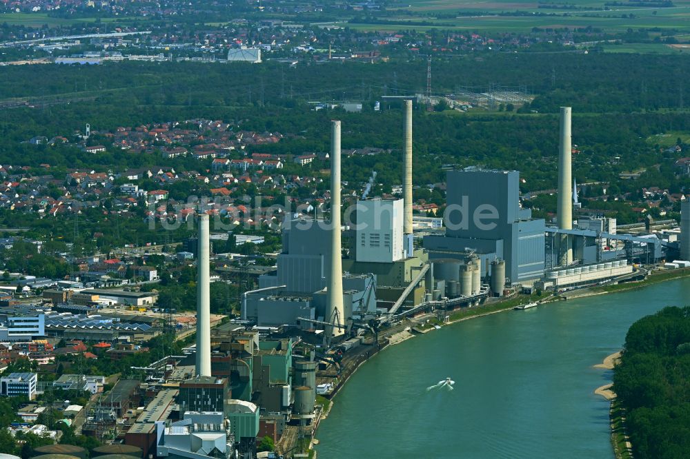 Luftaufnahme Mannheim - GKN Großkraftwerk Mannheim AG am Rhein bei Neckarau in Mannheim im Bundesland Baden-Württemberg, Deutschland