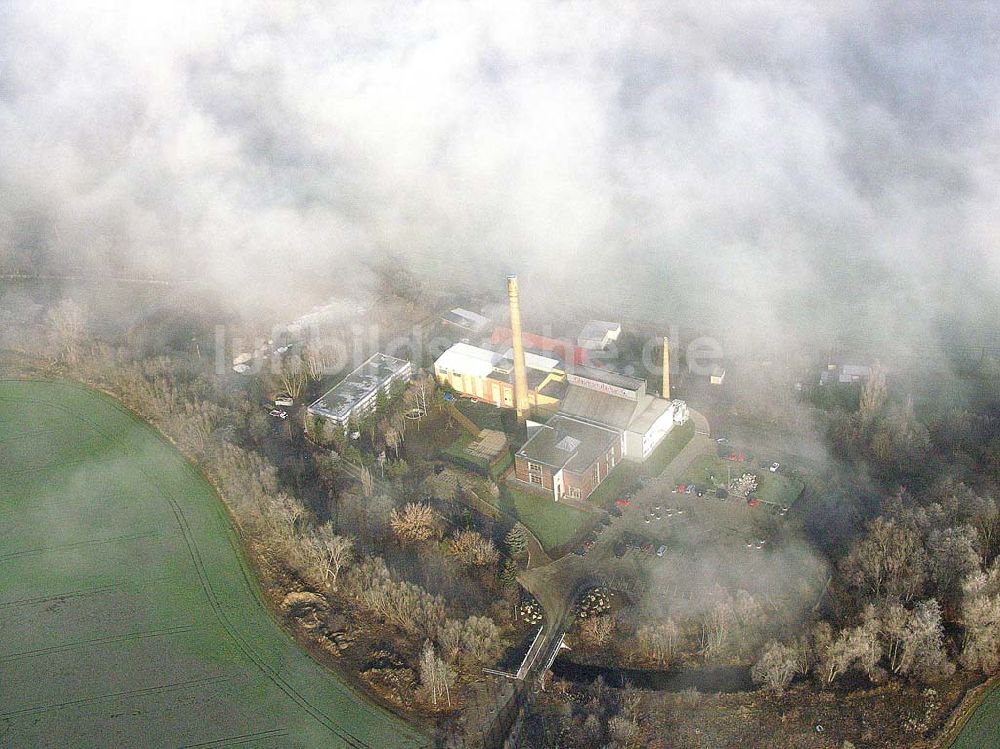 Derenburg von oben - Glasmanufaktur Derenburg an einer Schlechtwetterfront