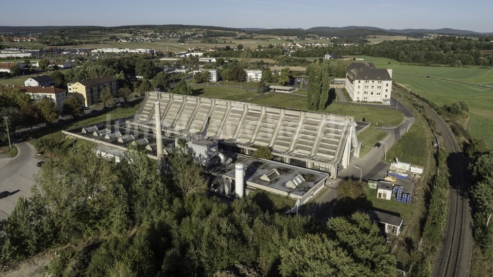 Amberg von oben - Glaswerk im Ortsteil Bergsteig in Amberg im Bundesland Bayern