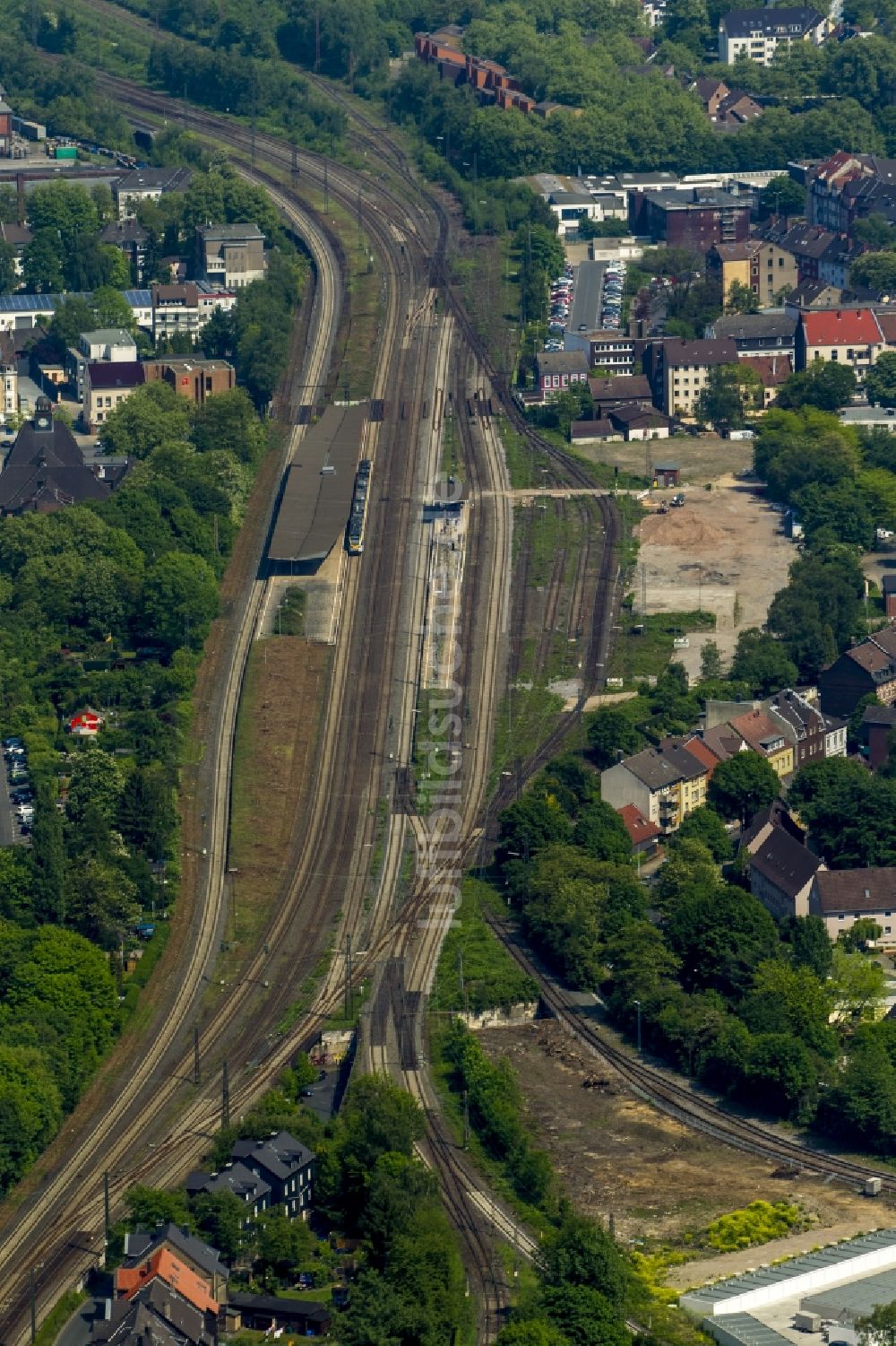 Herne von oben - Gleis- und Schienenstreckenverlauf am Güterbahnhof Herne-Mitte der Deutschen Bahn in Herne im Bundesland Nordrhein-Westfalen