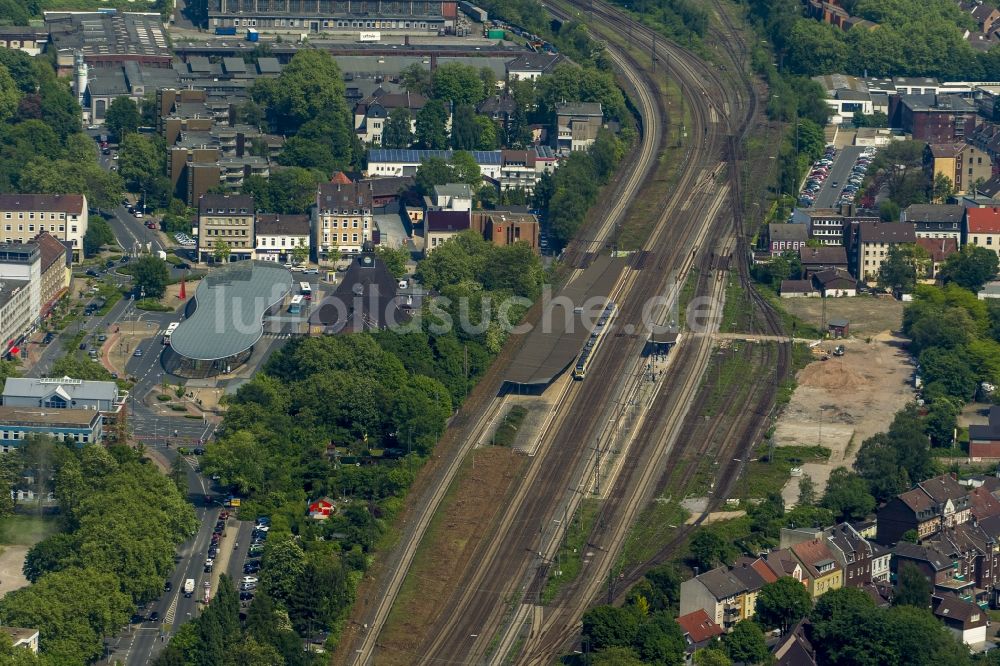 Herne aus der Vogelperspektive: Gleis- und Schienenstreckenverlauf am Güterbahnhof Herne-Mitte der Deutschen Bahn in Herne im Bundesland Nordrhein-Westfalen