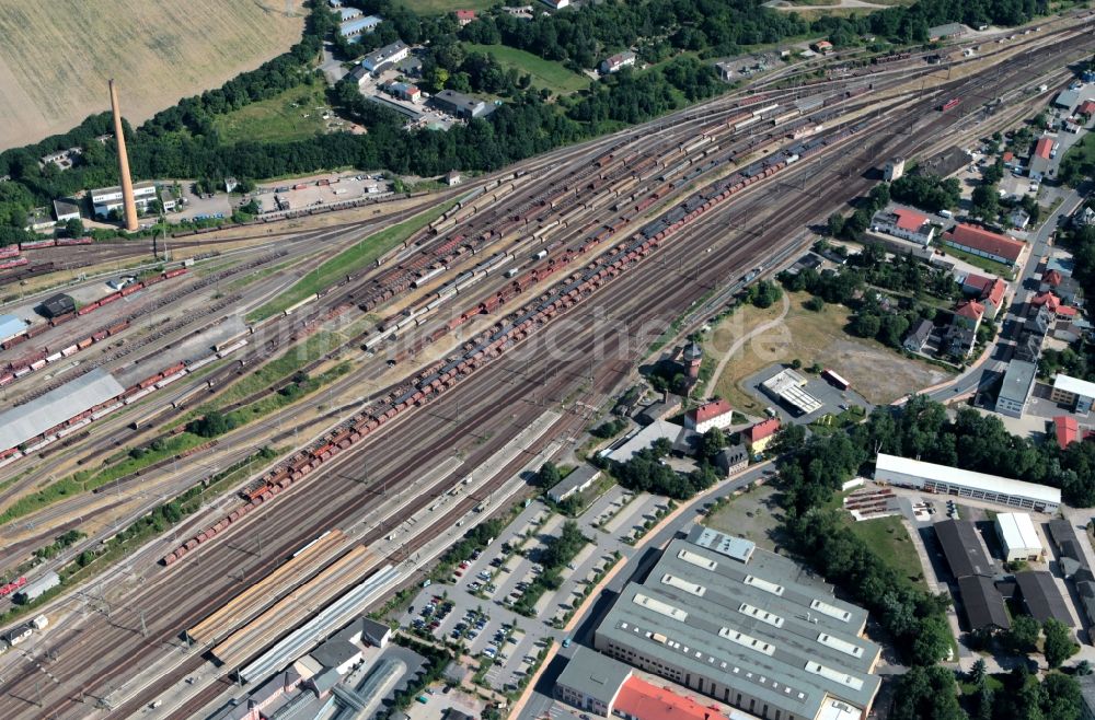 Luftaufnahme Saalfeld/Saale - Gleisanlagen am Bahnhof Saalfeld im Bundesland Thüringen