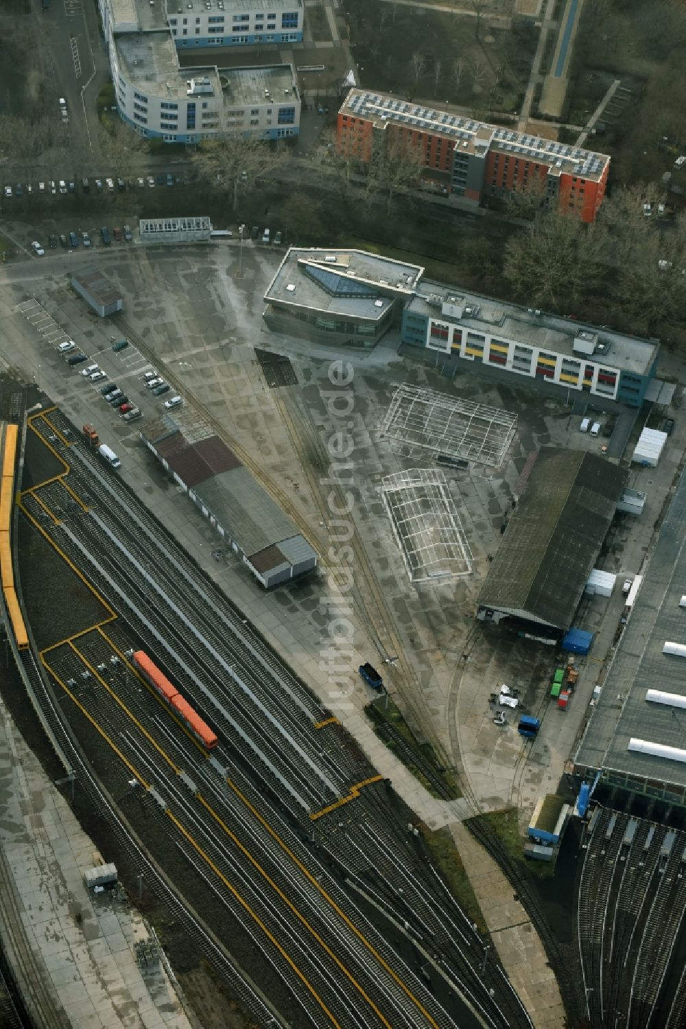 Berlin aus der Vogelperspektive: Gleisanlagen der BVG U-Bahn Betriebswerkstatt Friedrichsfelde in Berlin