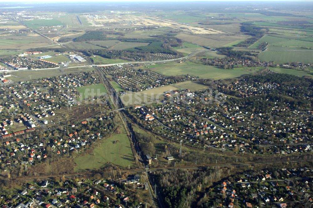 MAHHLOW von oben - Gleisanlagen der Deutschen Bahn an Mahlower Kurve