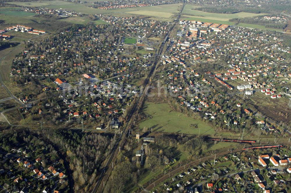 MAHHLOW von oben - Gleisanlagen der Deutschen Bahn an Mahlower Kurve