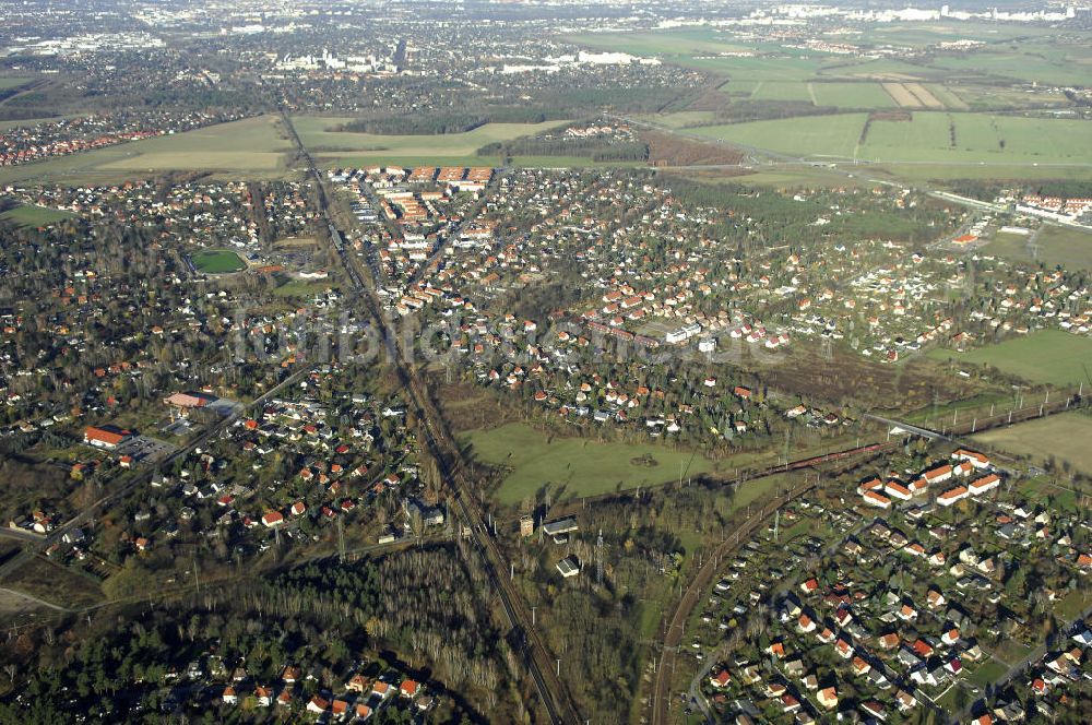 MAHHLOW von oben - Gleisanlagen der Deutschen Bahn an Mahlower Kurve