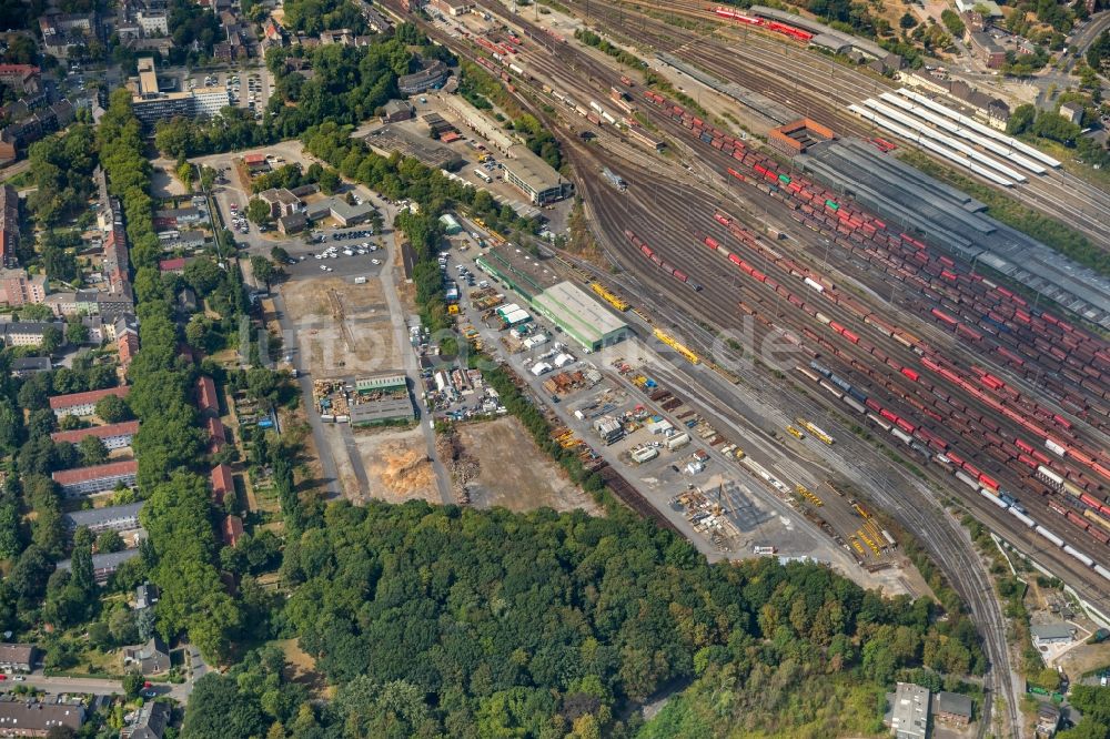 Herne von oben - Gleisanlagen und Schienen im Osten des Hauptbahnhofes Wanne-Eickel der Deutschen Bahn in Herne im Bundesland Nordrhein-Westfalen