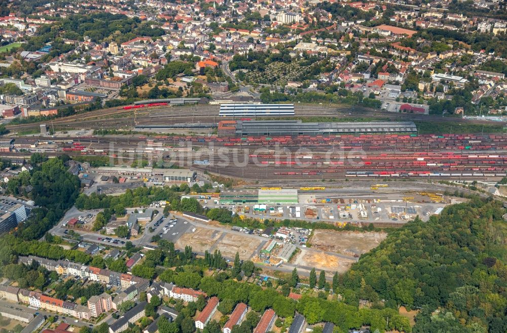 Luftbild Herne - Gleisanlagen und Schienen im Osten des Hauptbahnhofes Wanne-Eickel der Deutschen Bahn in Herne im Bundesland Nordrhein-Westfalen