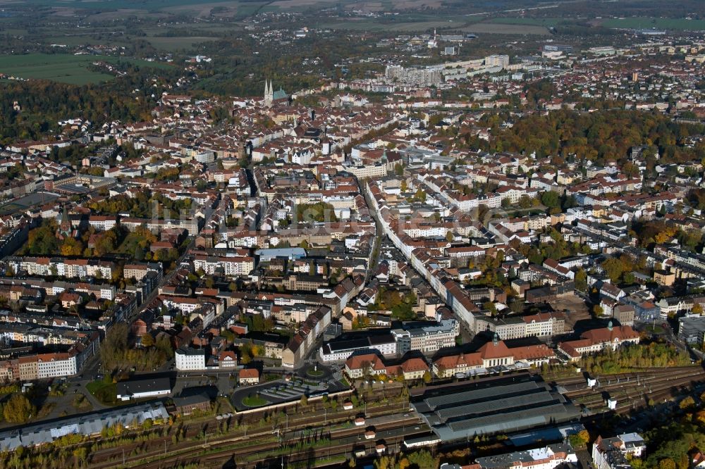 Luftaufnahme Görlitz - Gleisverlauf und Bahnhofsgebäude der Deutschen Bahn in Görlitz im Bundesland Sachsen, Deutschland