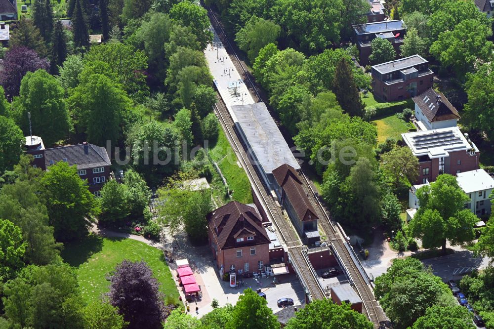 Luftbild Hamburg - Gleisverlauf und Bahnhofsgebäude der Deutschen Bahn in Hamburg, Deutschland