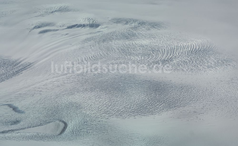 Greenland aus der Vogelperspektive: Gletscher- Landschaft Greenland in in Kommuneqarfik Sermersooq, Grönland