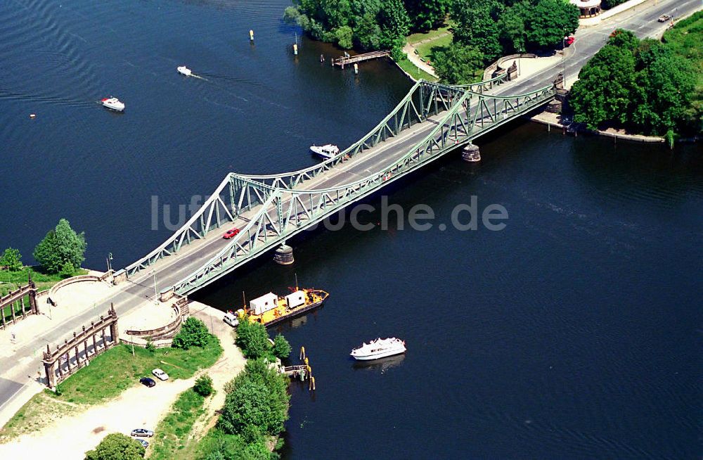 Luftbild Potsdam - Glienicker Brücke.