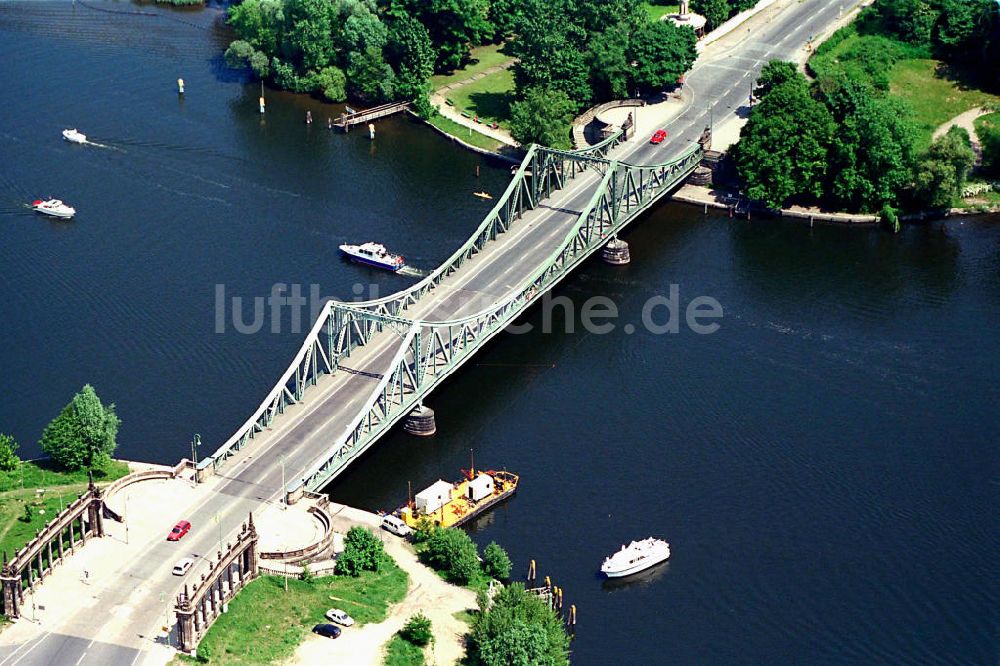 Potsdam von oben - Glienicker Brücke.