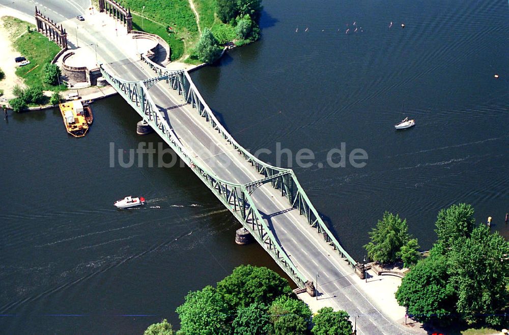 Luftbild Potsdam - Glienicker Brücke.