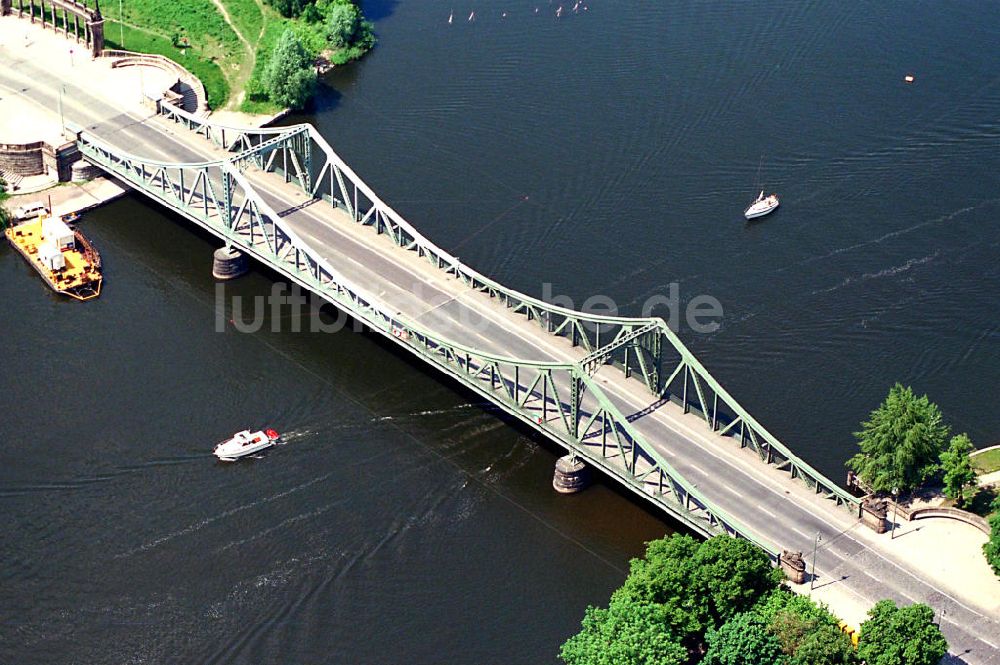 Potsdam von oben - Glienicker Brücke.