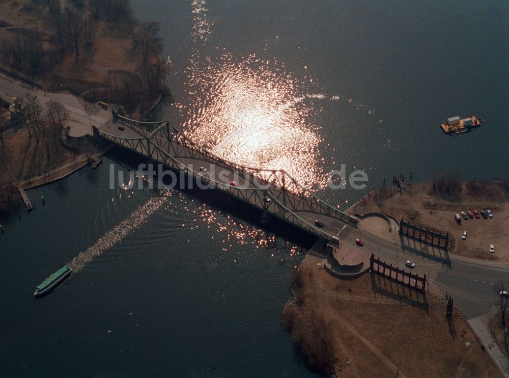 Luftbild Potsdam - Glienicker Brücke in Potsdam im Bundesland Brandenburg