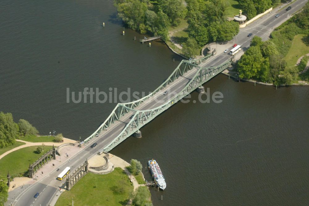 Potsdam von oben - Glienicker Bruecke Potsdam