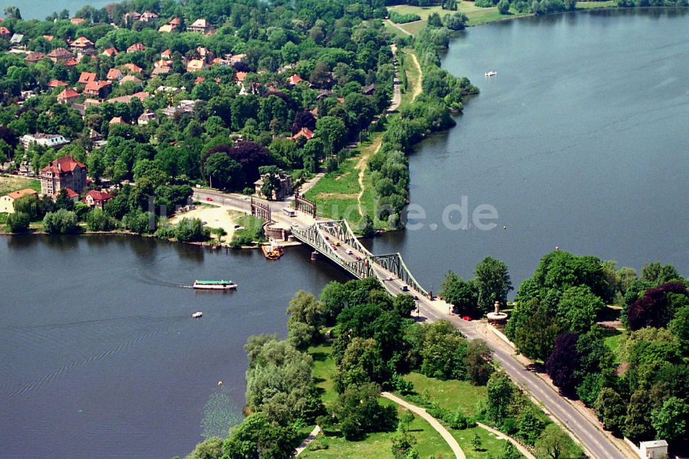 Luftbild Potsdam - Glienicker Horn mit Glienicker Brücke.