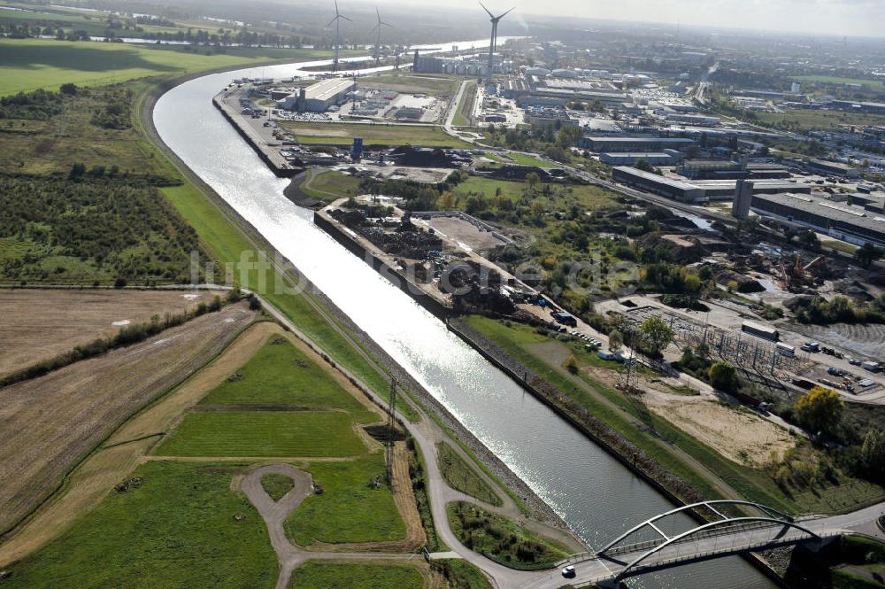 Luftaufnahme Magdeburg - Glindenberger Brücke Rothenseer Verbindungskanal in Magdeburg