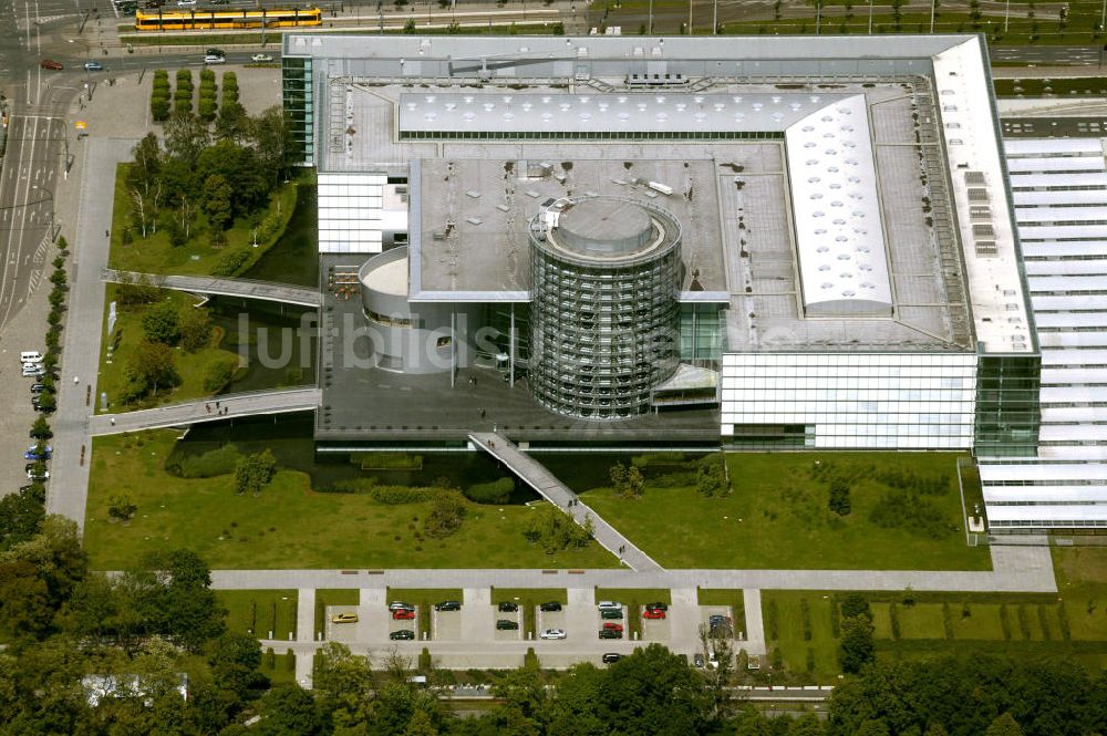 Luftaufnahme Dresden - Gläserne Manufaktur Dresden