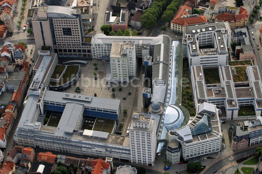 Jena aus der Vogelperspektive: Goethe-Galerie und Campus der Friedrich Schiller Universität in Jena im Bundesland Thüringen