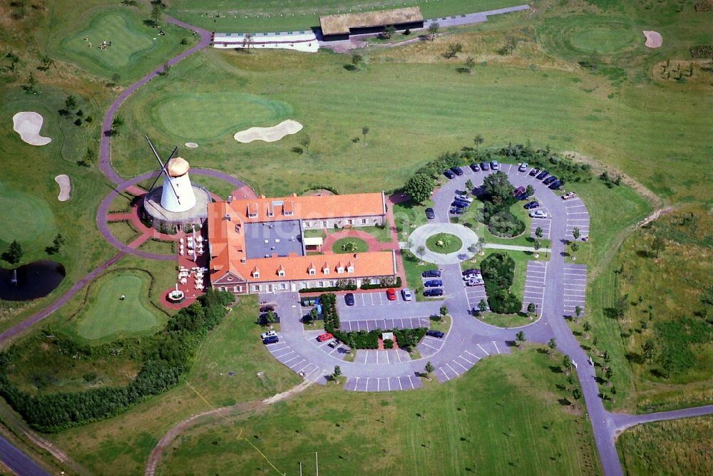 Krefeld von oben - Golf- und Country Club an der Elfrather Mühle in Krefeld im Bundesland Nordrhein-Westfalen