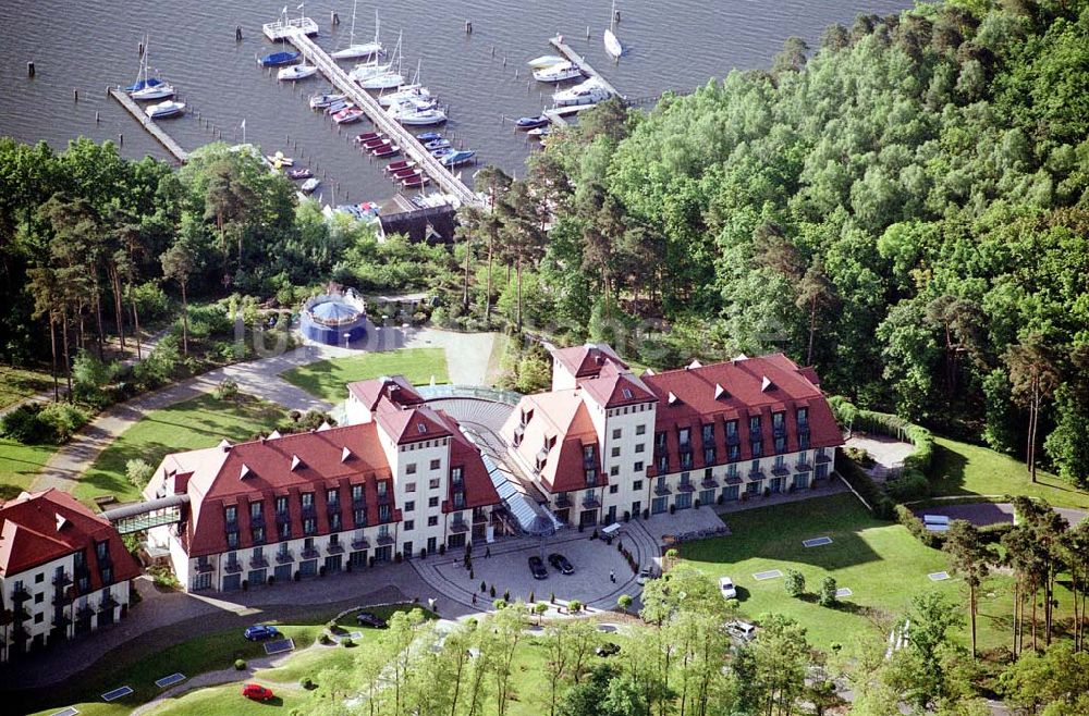 Luftbild Wilkendorf / Brandenburg - Golf- und Schloßhotel Wilkendorf am Scharmützelsee. Ort: Wilkendorf / Brandenburg Datum: 21.05.2003 NC-KB 200