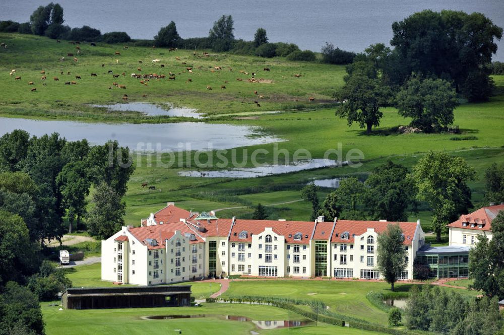 Luftbild Teschow - Golf- und Wellnesshotel Schloss Teschow in Teschow, Mecklenburg-Vorpommern
