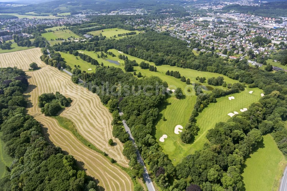 Luftaufnahme Neheim-Hüsten - Golfclub bei Neheim- Hüsten in Nordrhein- Westfalen