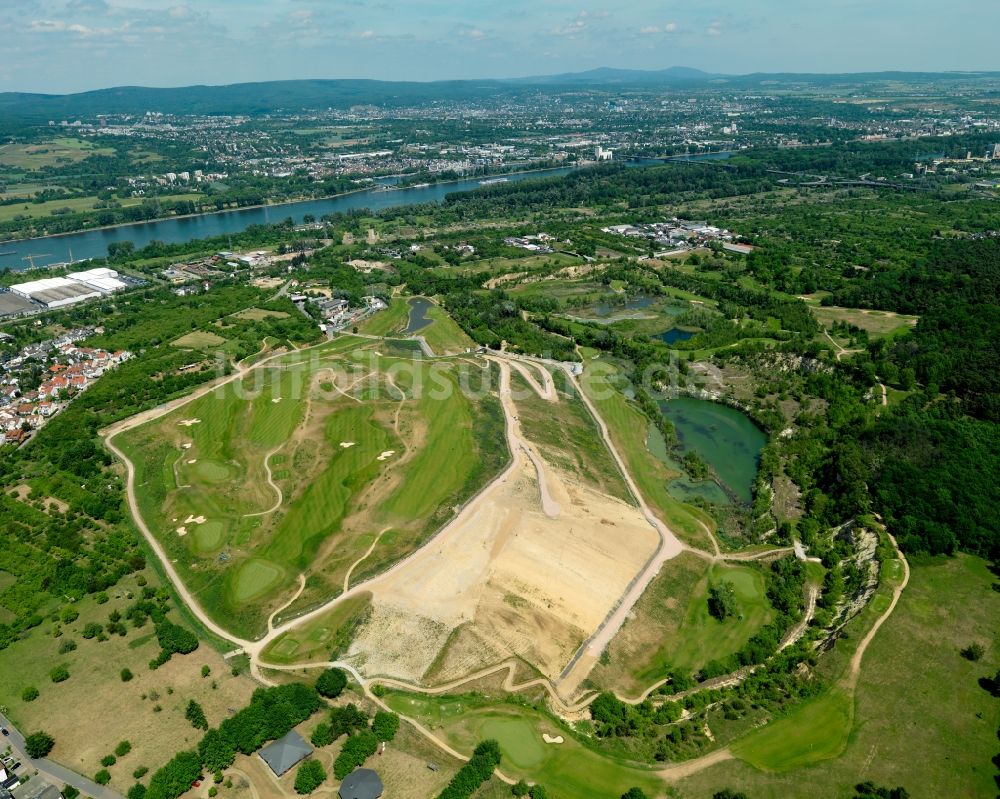 Budenheim aus der Vogelperspektive: Golfplatz in Budenheim im Bundesland Rheinland-Pfalz