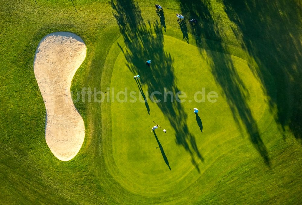 Duisburg von oben - Golfplatz in Duisburg im Bundesland Nordrhein-Westfalen