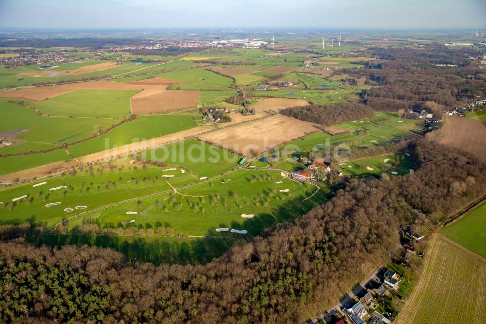 Luftbild Emmerich am Rhein - Golfplatz in Emmerich am Rhein im Bundesland Nordrhein-Westfalen