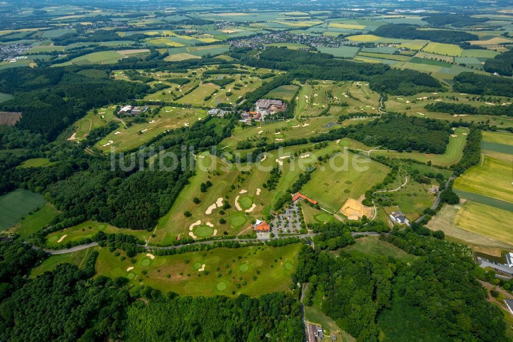 Fröndenberg/Ruhr von oben - Golfplatz in Fröndenberg/Ruhr im Bundesland Nordrhein-Westfalen