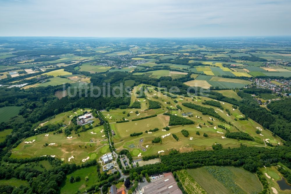 Fröndenberg/Ruhr aus der Vogelperspektive: Golfplatz in Fröndenberg/Ruhr im Bundesland Nordrhein-Westfalen