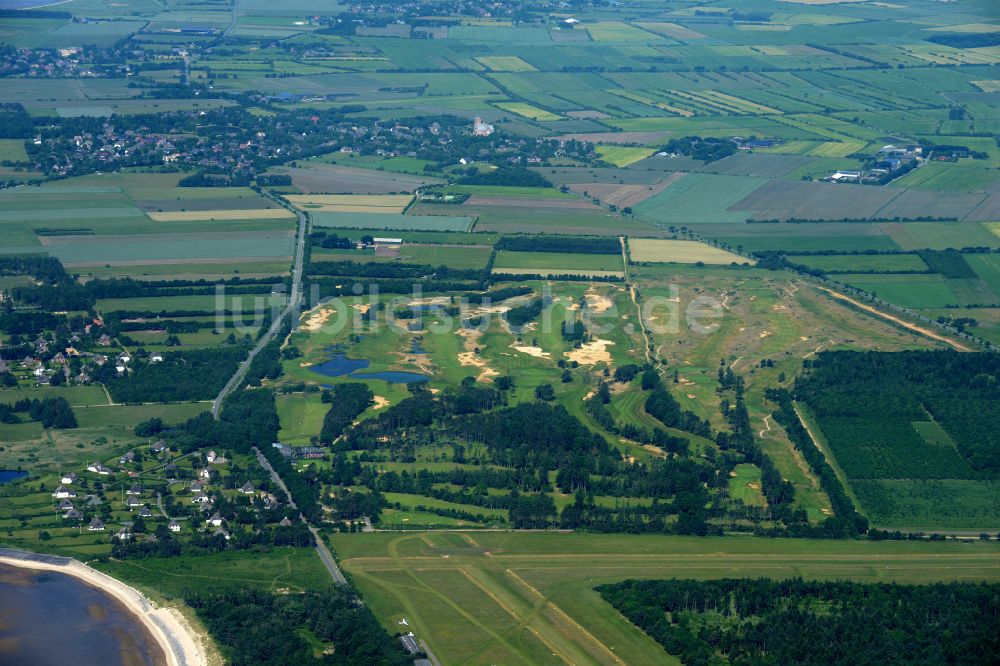 Luftaufnahme Nieblum - Golfplatz Golf Club Föhr e.V. in Nieblum auf der Insel Föhr im Bundesland Schleswig-Holstein, Deutschland