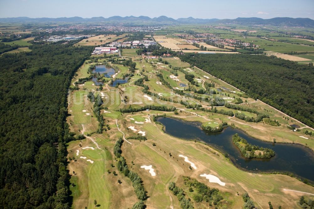 Essingen von oben - Golfplatz Golfanlage Landgut Dreihof in Essingen im Bundesland Rheinland-Pfalz