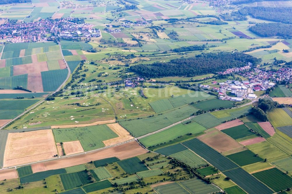 Ölbronn-Dürrn aus der Vogelperspektive: Golfplatz Golfclub Pforzheim Karlshäuser Hof e.V. Ölbronn-Dürrn in Ölbronn-Dürrn im Bundesland Baden-Württemberg, Deutschland