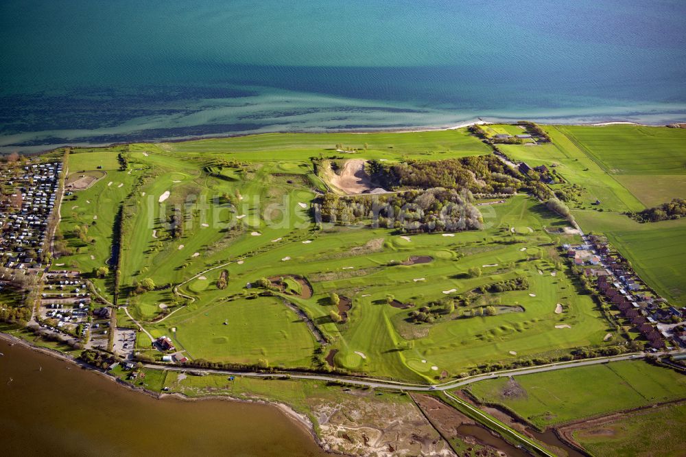 Fehmarn aus der Vogelperspektive: Golfplatz Golfpark Fehmarn in Fehmarn im Bundesland Schleswig-Holstein, Deutschland