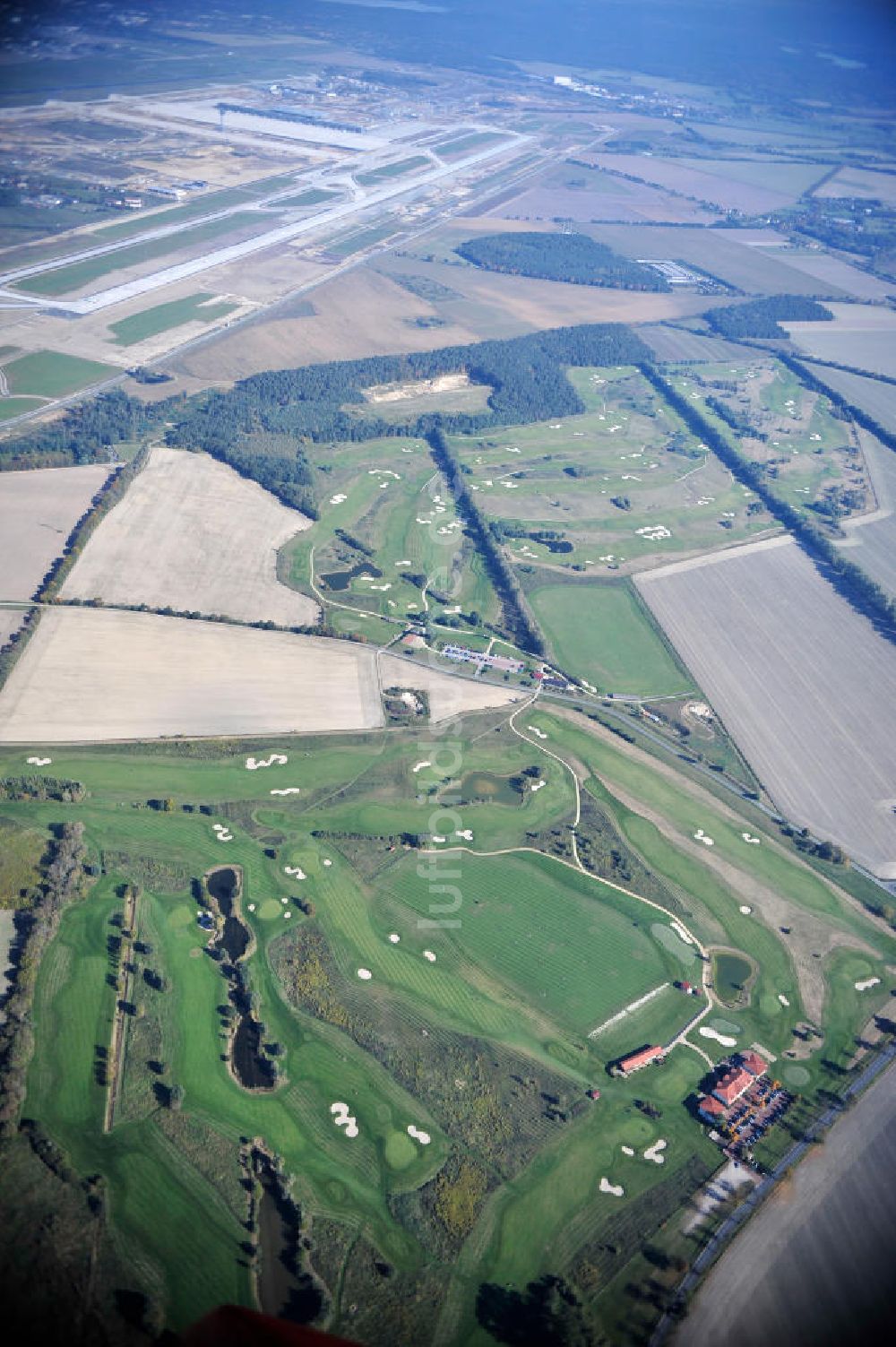 Groß Kienitz aus der Vogelperspektive: Golfplatz Groß Kienitz