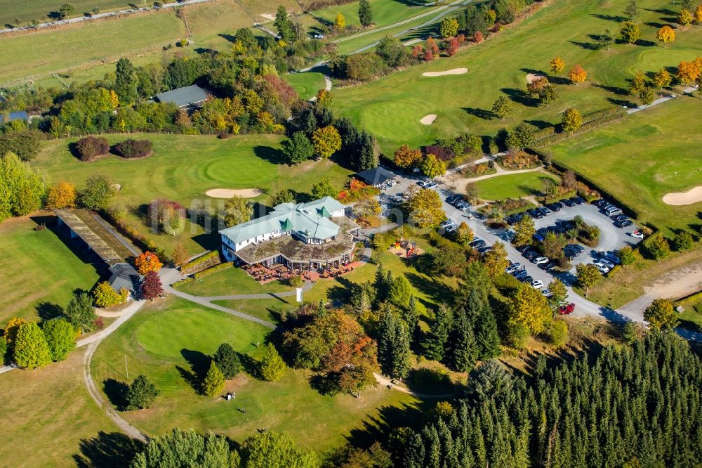 Schmallenberg von oben - Golfplatz in Schmallenberg im Bundesland Nordrhein-Westfalen