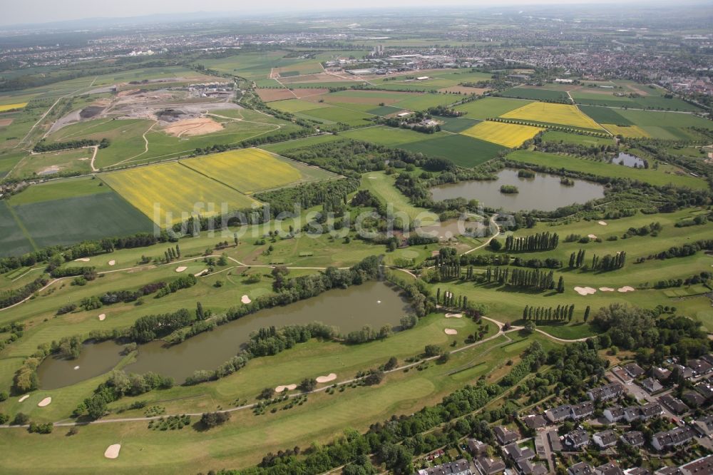 Wiesbaden von oben - Golfplatz in Wiesbaden im Bundesland Hessen