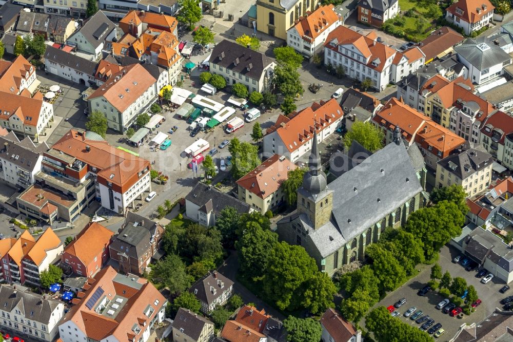 Luftbild Werl - Gotische Hallenkirche Probsteikirche St. Walburga in Werl im Bundesland Nordrhein-Westfalen