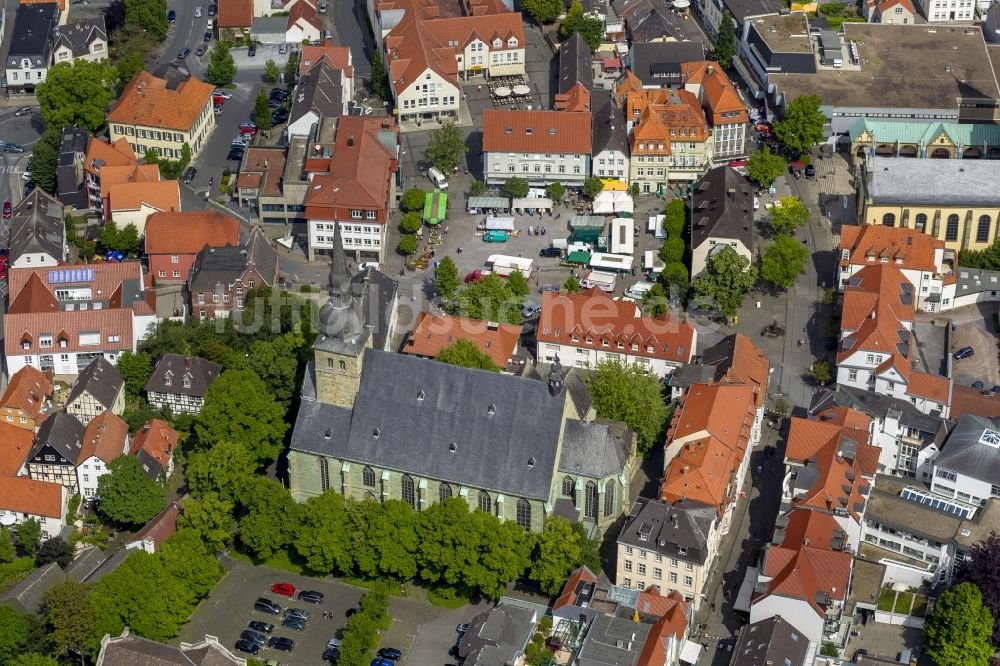 Luftaufnahme Werl - Gotische Hallenkirche Probsteikirche St. Walburga in Werl im Bundesland Nordrhein-Westfalen