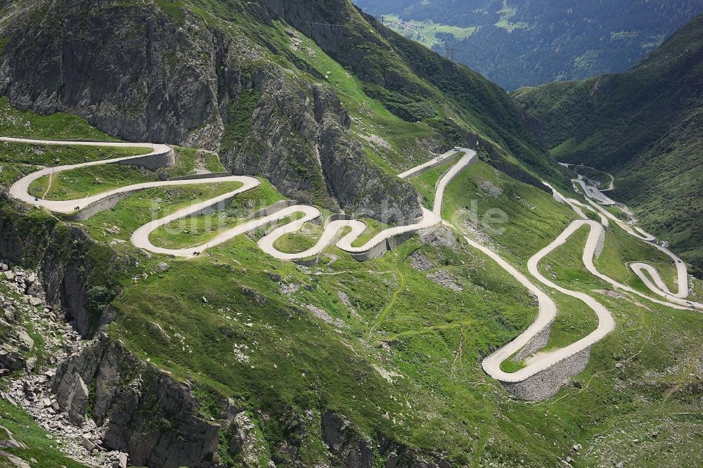 Luftaufnahme Airolo - Gotthardpass in Airolo in Ticino, Schweiz